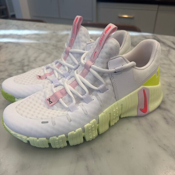Nike Air Free Metcon 5 White Barely Volt Pink Foam - Picture 1 of 3